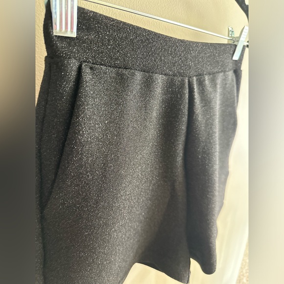 Brand new Express black sparkly high waisted shorts size XS - Picture 2 of 6